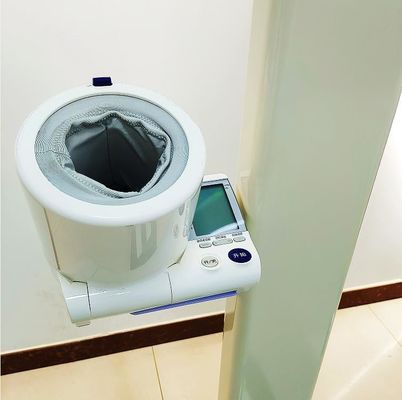 Tecnologia ad ultrasuoni Scala elettronica di altezza del grasso corporeo 200 kg per uso medico e personale