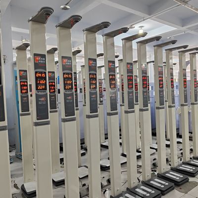 Scala farmacologica a monete ad ultrasuoni per la misurazione precisa dell'altezza e del peso del corpo