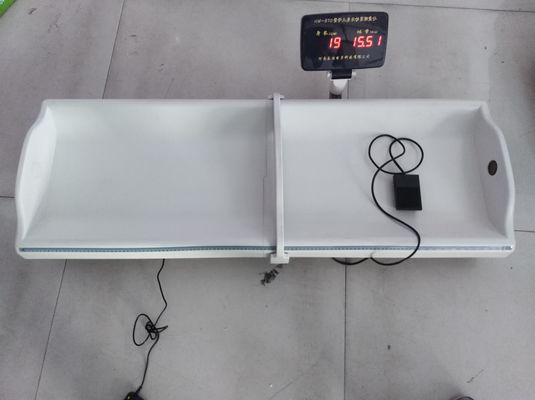 Scala di misura del peso e dell'altezza del neonato con dimensioni del prodotto di 129*50*30 cm Risultati accurati