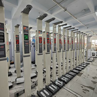 Scala medica ad ultrasuoni di altezza e peso 500 kg BMI Scala permanente con ODM