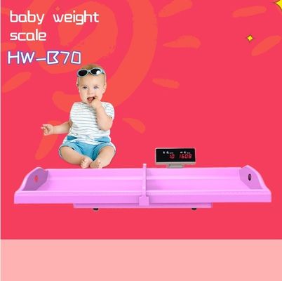 Scala digitale di altezza e peso del bambino per misurare con precisione la crescita del bambino