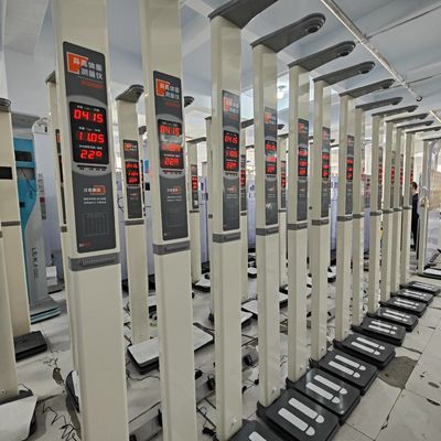 Clinica Acciaio Ultrasuoni Altezza e Peso Scala BMI Farmacia Scala Operata da Monete