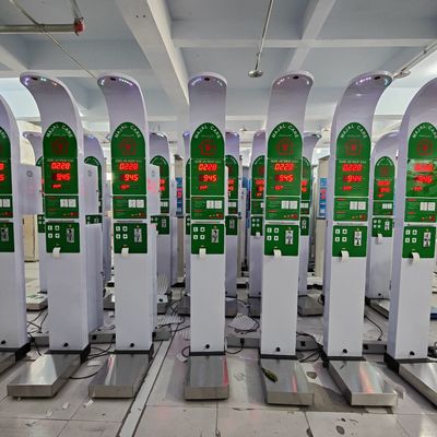 Macchina per l'indice di massa corporea (BMI) con altezza e peso a monete per il software di supporto personalizzato