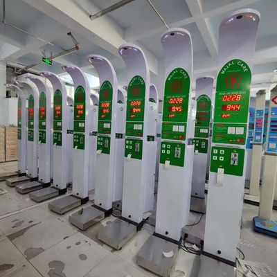 Display a LED Scala ad ultrasuoni per una misurazione accurata dell'altezza e una gamma di peso da 8 a 500 kg