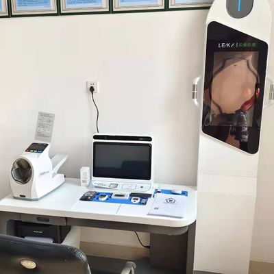 Stazione di controllo del corpo all-in-one di telemedicina con scala di altezza e peso ad ultrasuoni