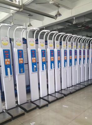 Scala di peso per altezza e peso medica ad ultrasuoni con G.W. di 45 kg e alimentazione da 100-240 V