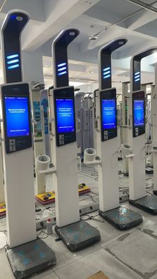 19 pollici Android Health Kiosk Steel Health Center BMI Machine con analizzatore di grasso corporeo